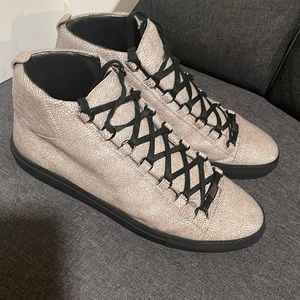 Balenciaga Arenas Stingray